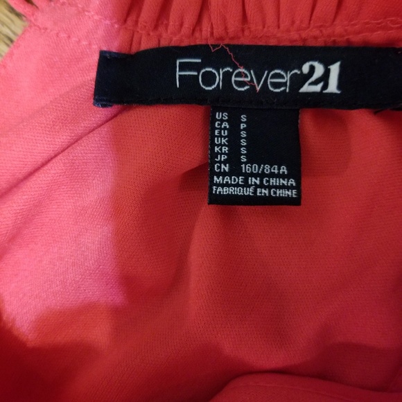 Forever21 red ruffles dress - Picture 4 of 7